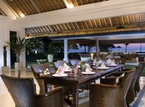 Villa Atas Ombak, Dining Room